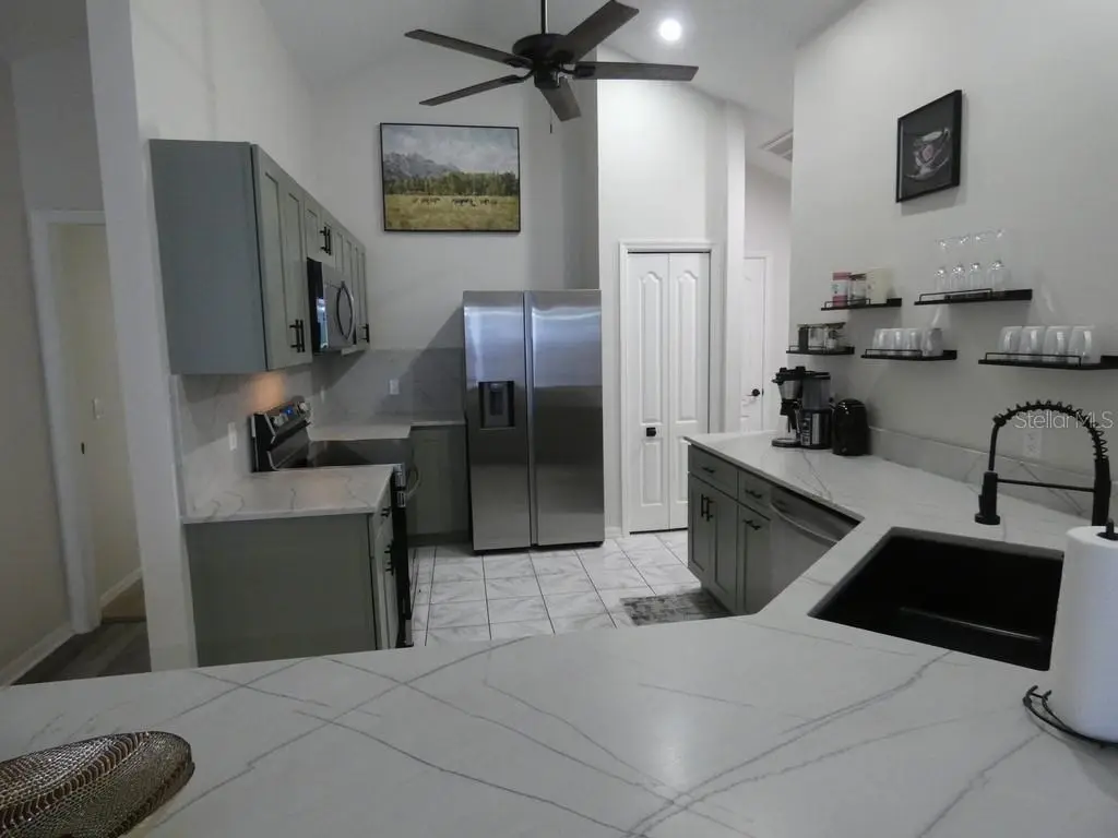 6534 Foxmoor Drive, FL