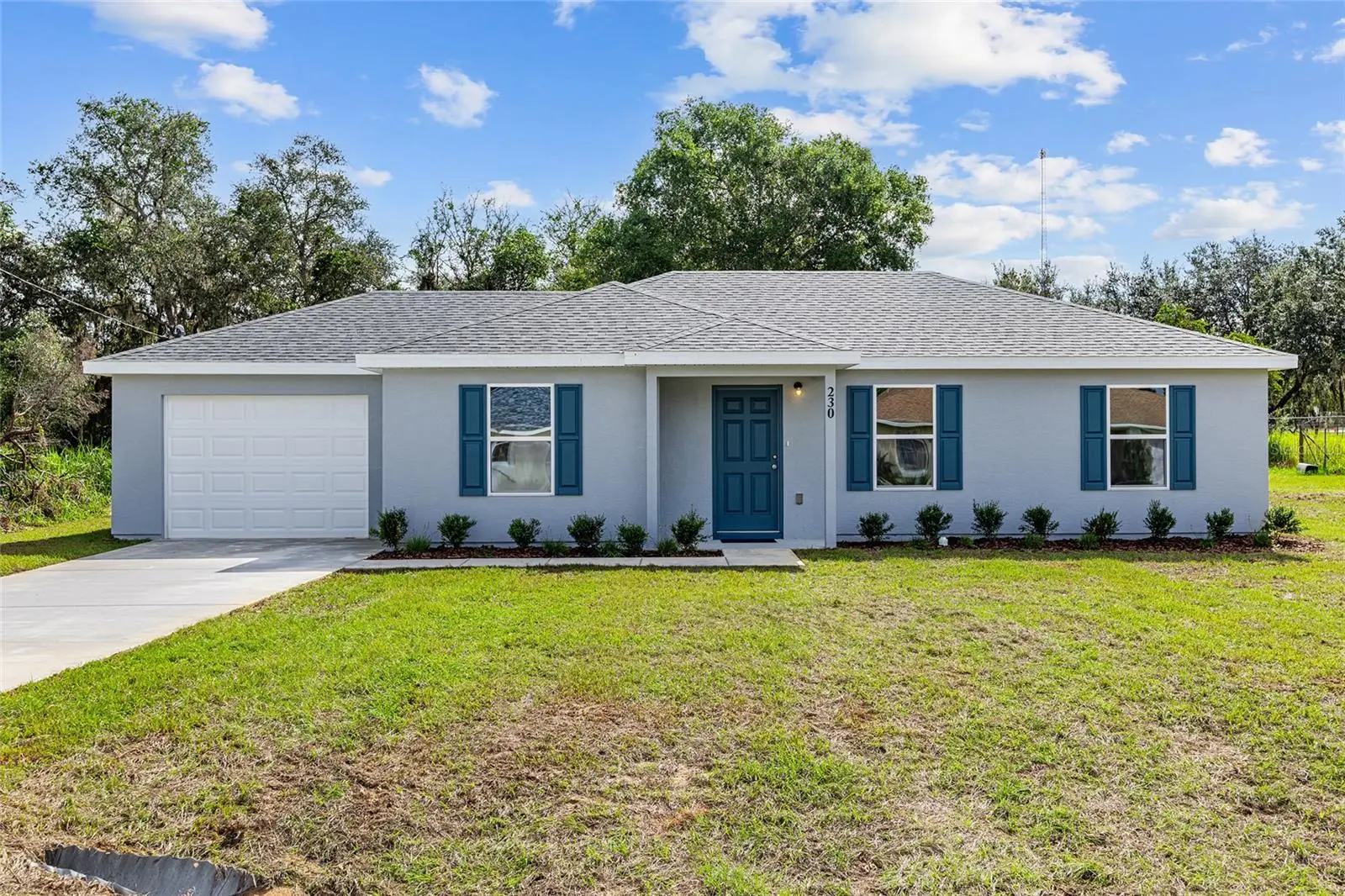 230 Oak Circle, FL