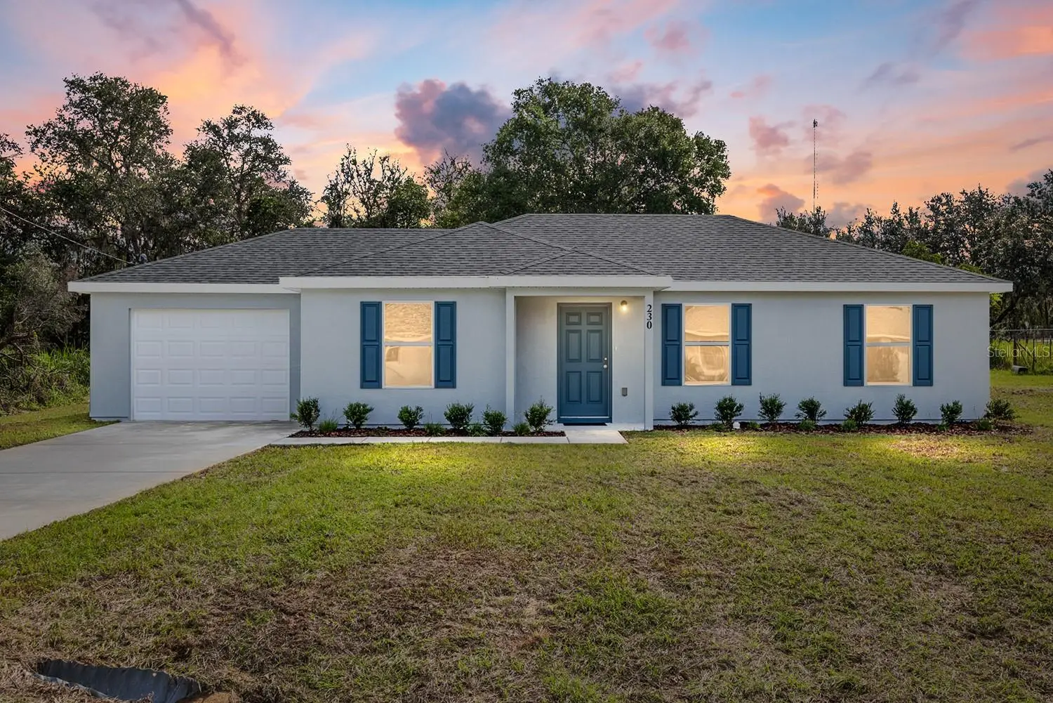 230 Oak Circle, FL