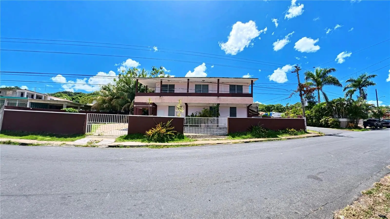 696 Calle Principal, PR