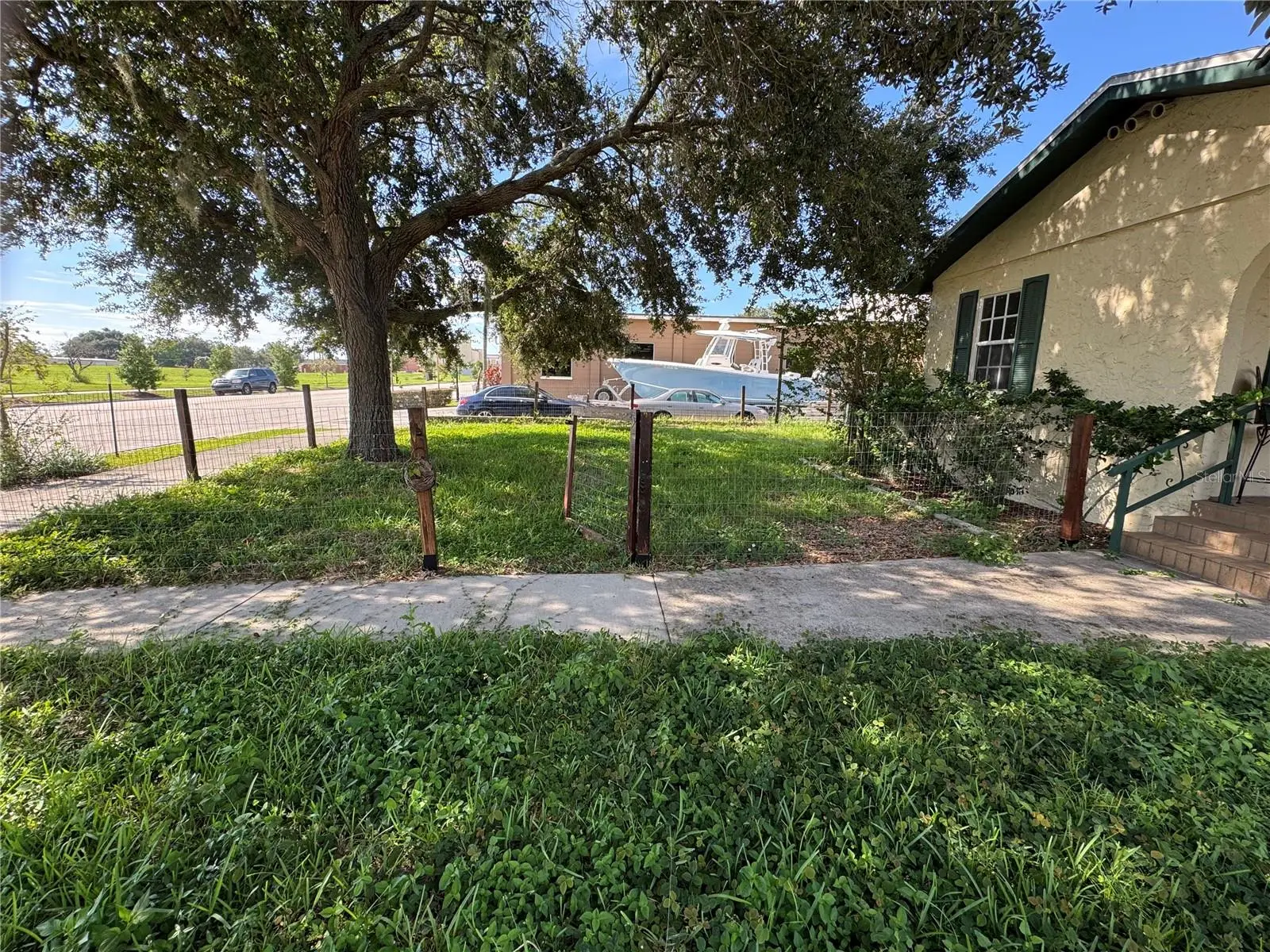225 Scenic Highway, FL