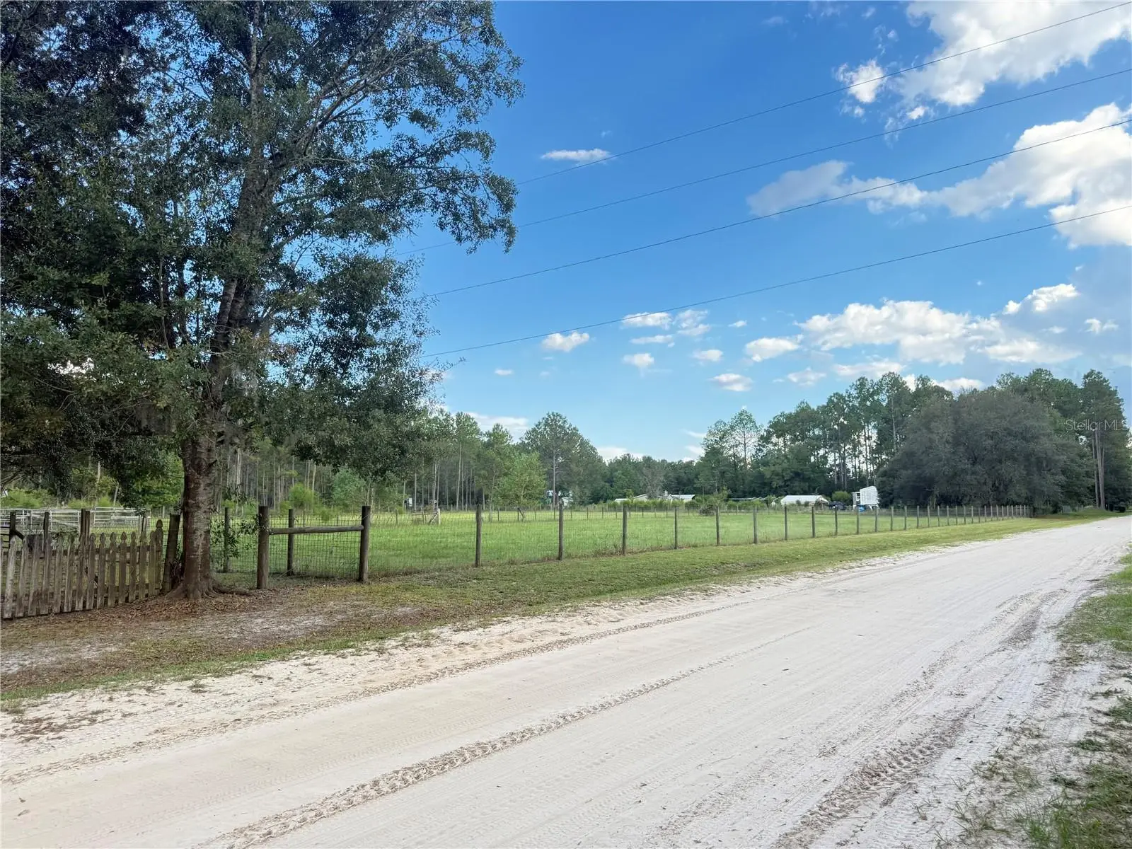4334 Lori Loop Road, FL