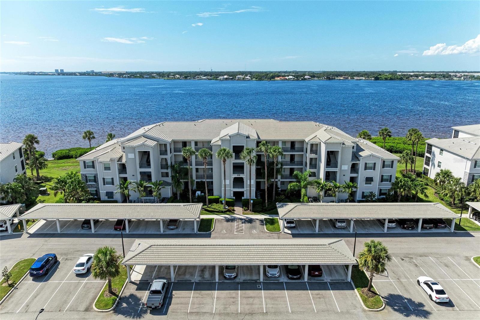 1010 Tidewater Shores Loop, FL