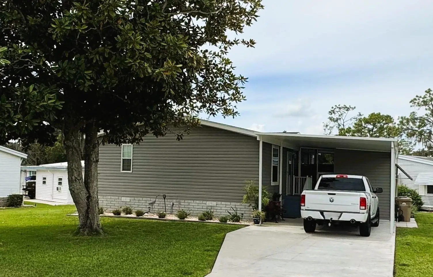 102 Dogwood Trail, FL