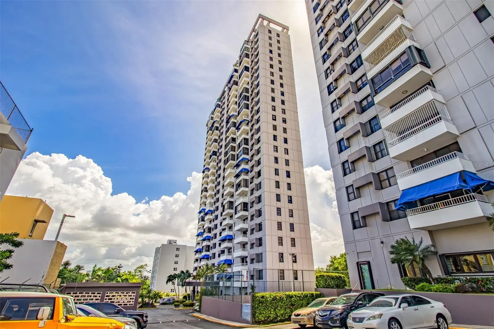 1715 Cond. La Inmaculada Plaza I #Ph4