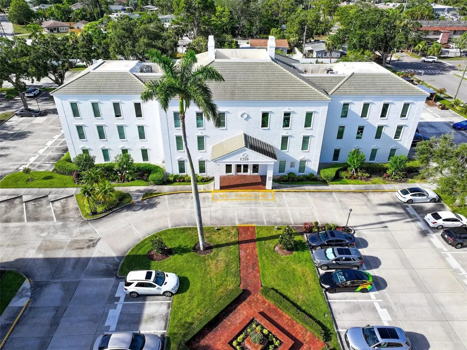 1219 East Avenue, FL