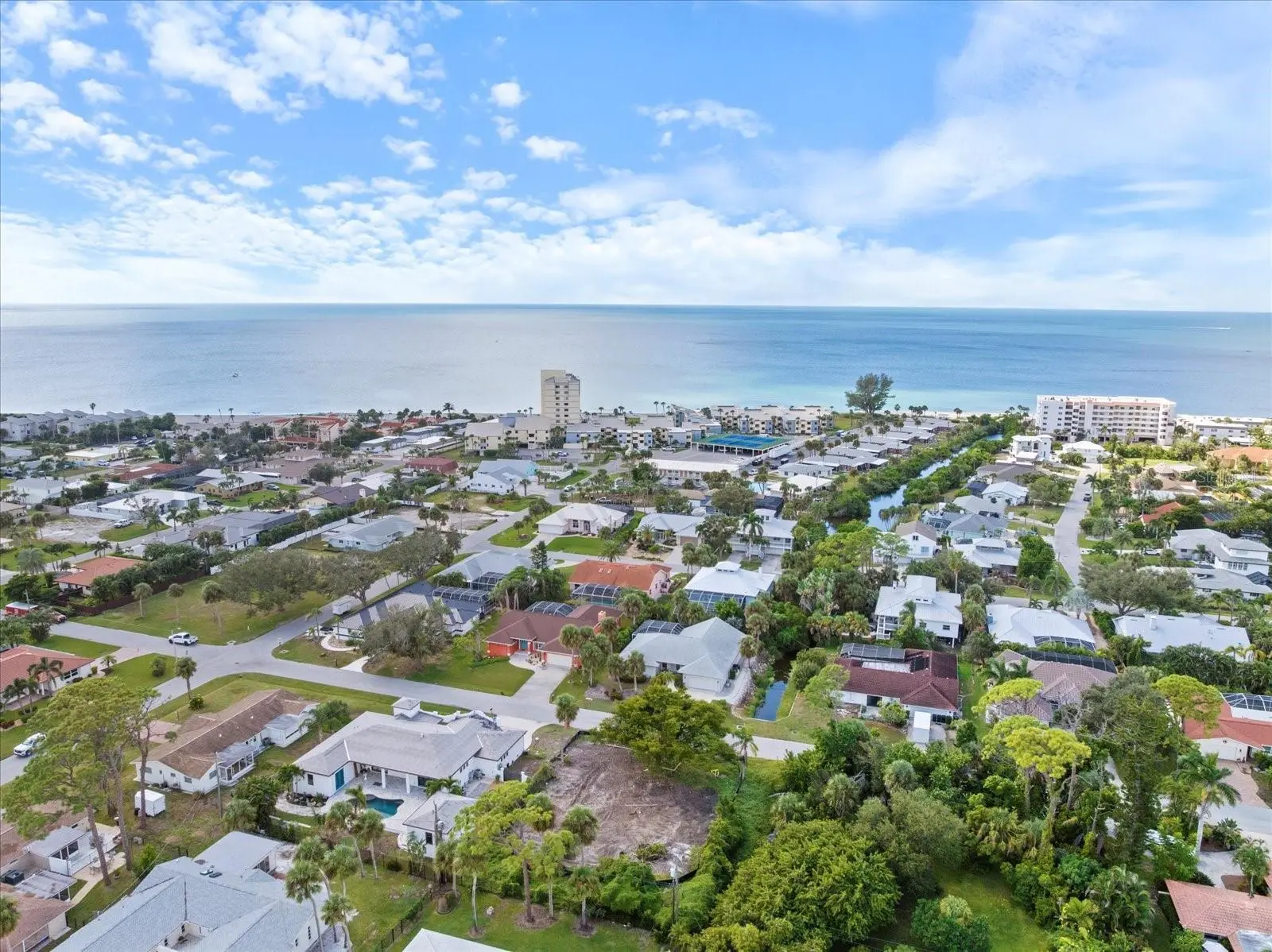 621 Hibiscus Drive, FL