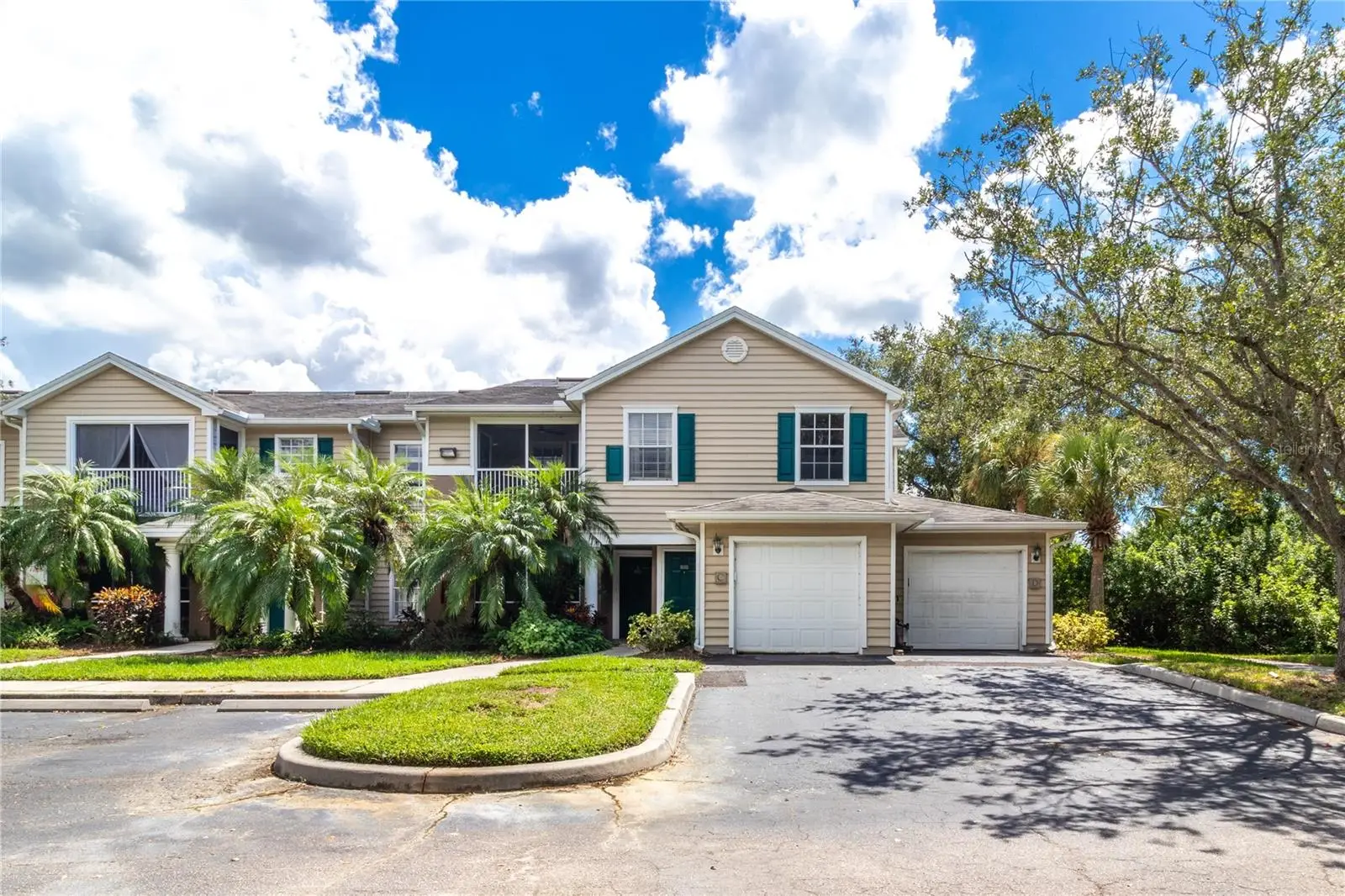 8911 Manor Loop, FL