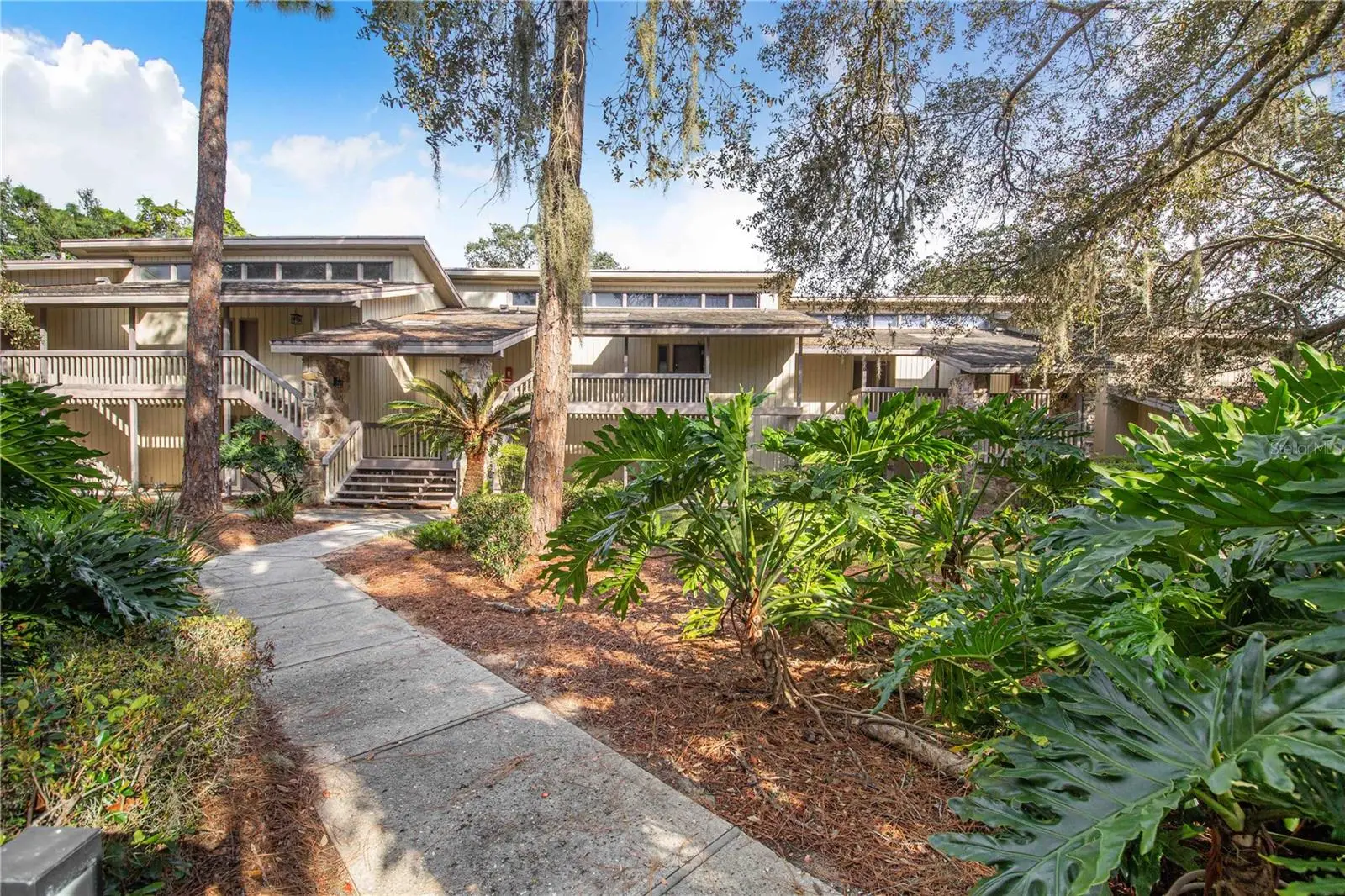 163 Palm View Court, FL