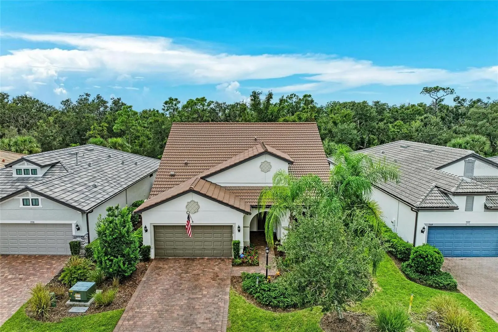 7572 Viola Loop, FL