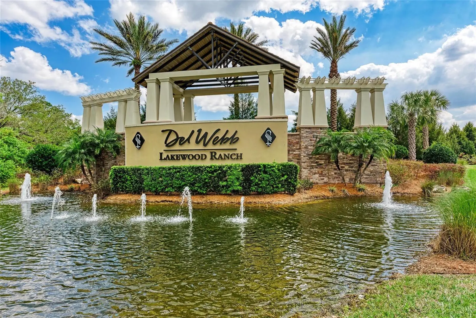 7572 Viola Loop, FL