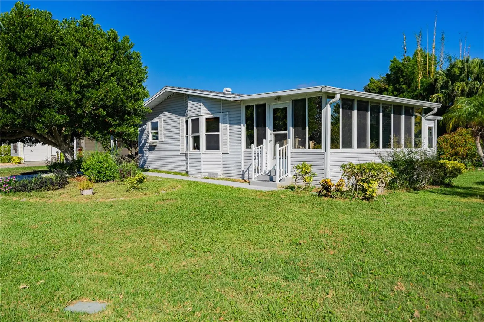 701 Helmsman Lane, FL