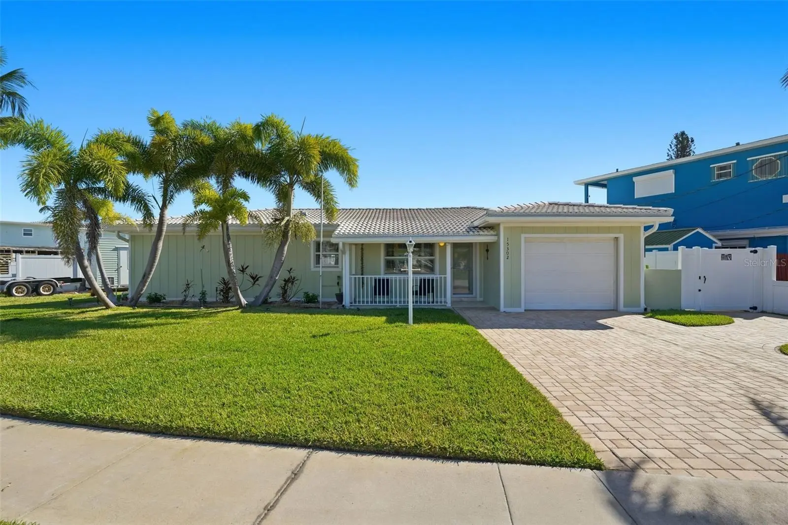 15302 Harbor Drive, FL