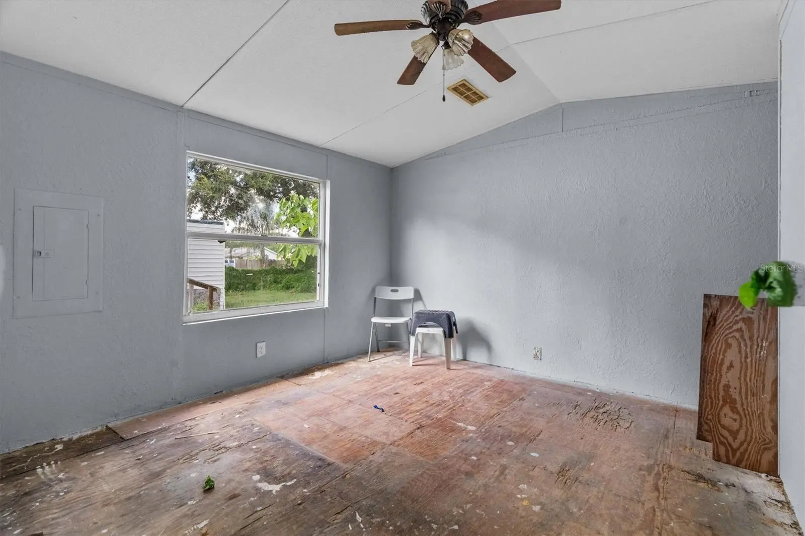 636 3rd Street, FL