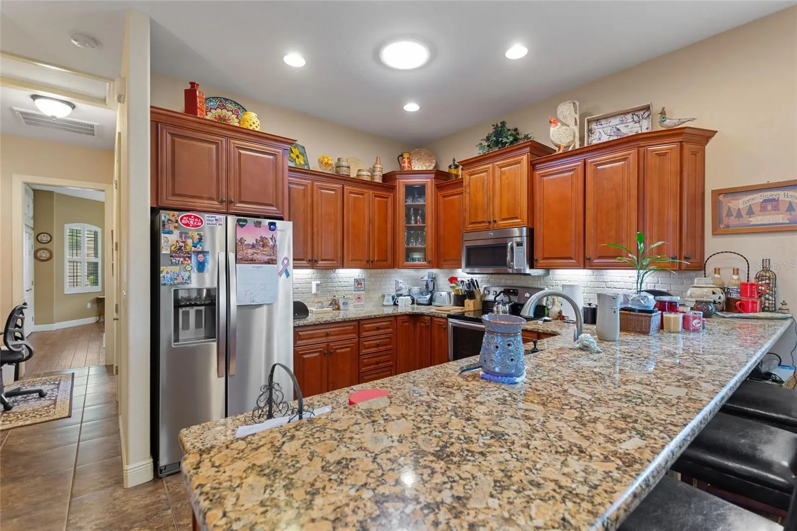 548 Narrow Pond Road, FL
