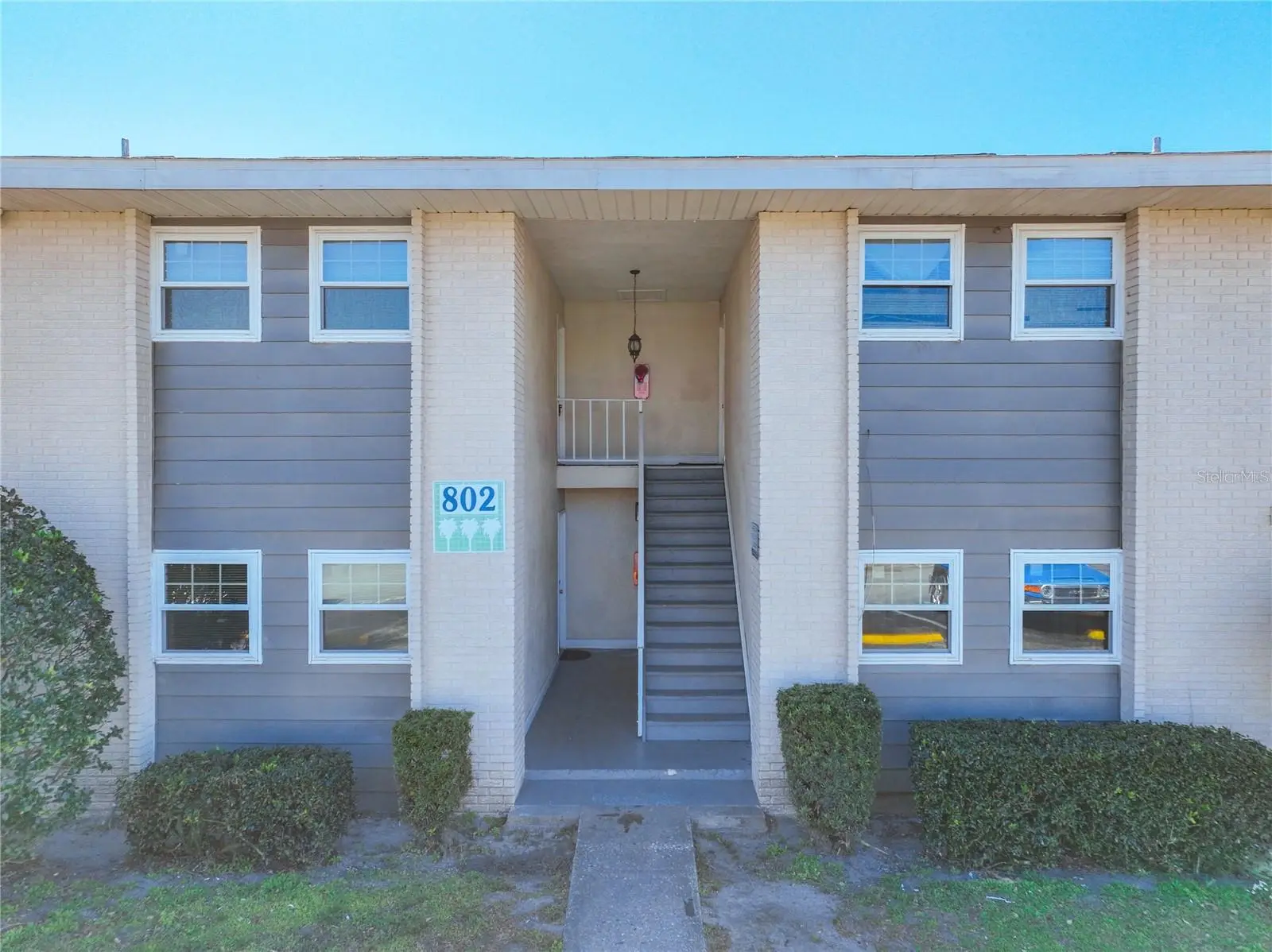 802 Sky Lake Circle, FL