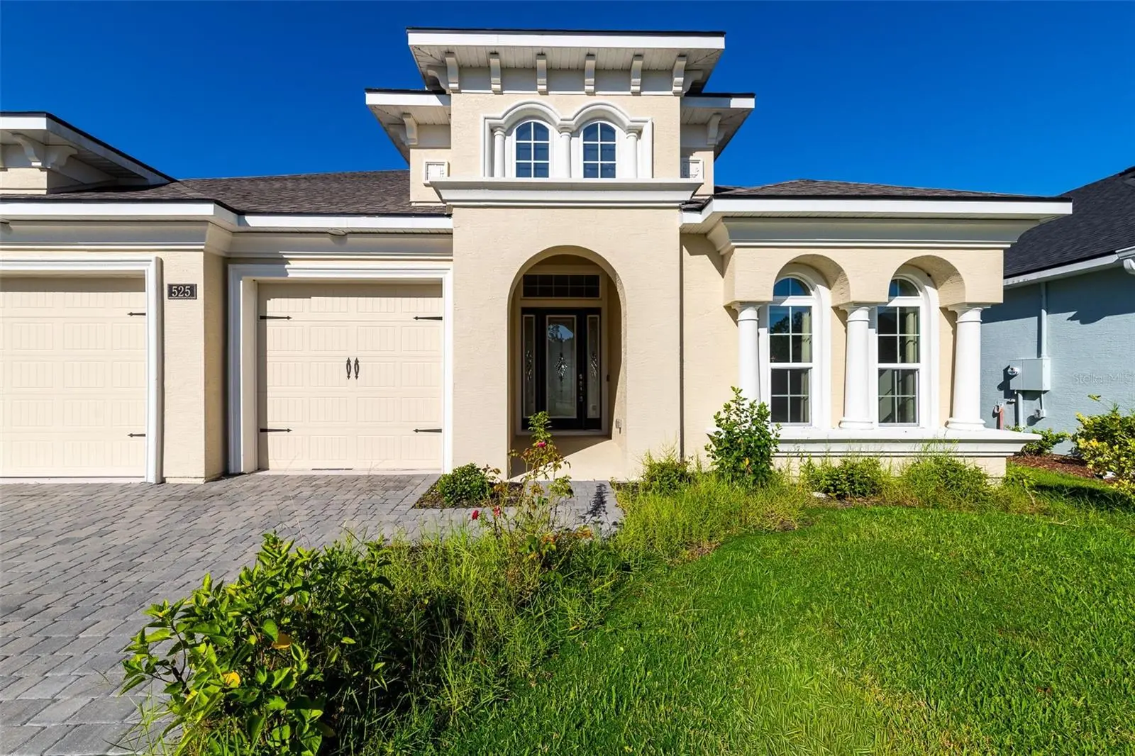 525 Mosaic Boulevard, FL