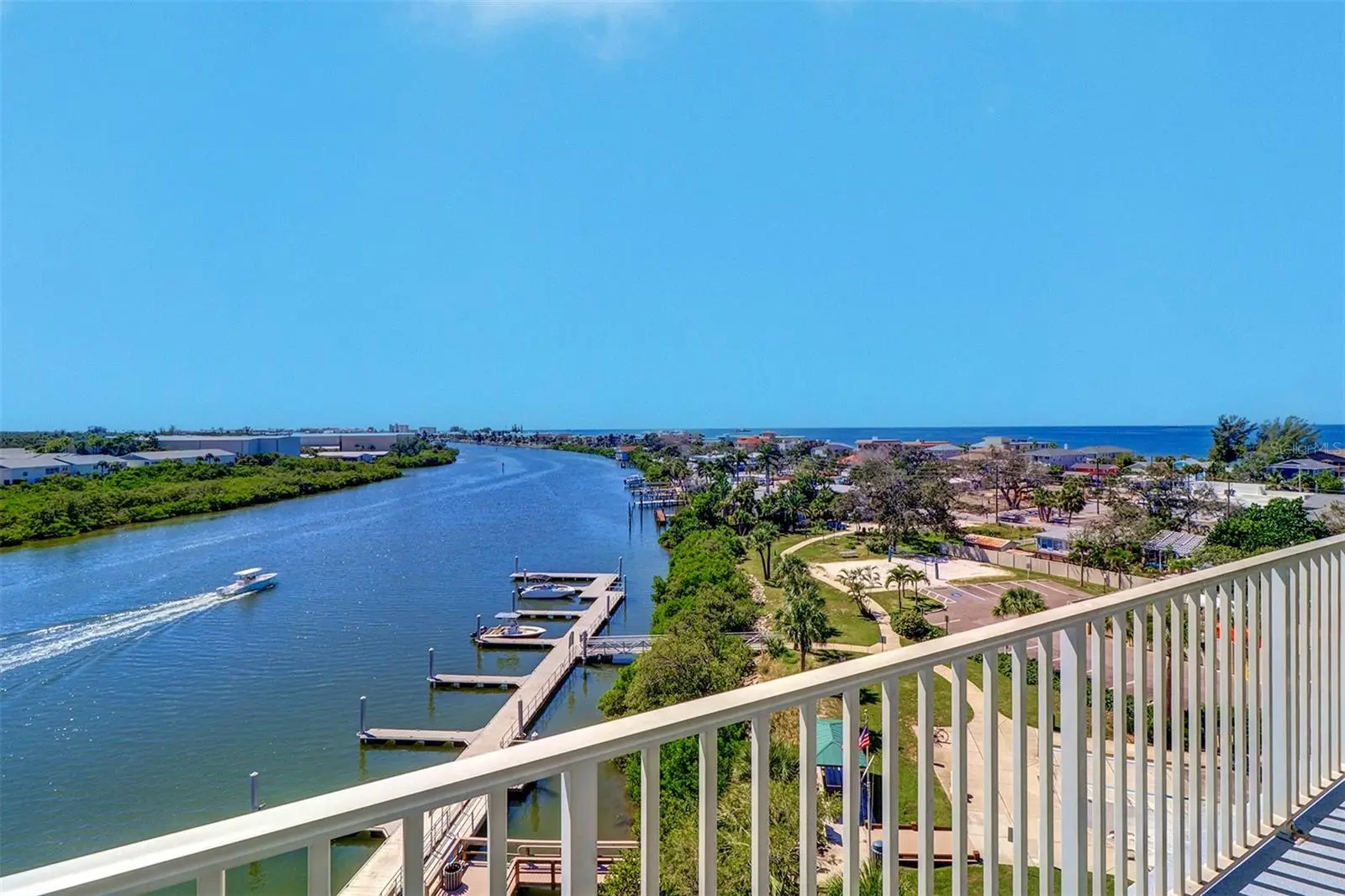399 2nd Street, FL