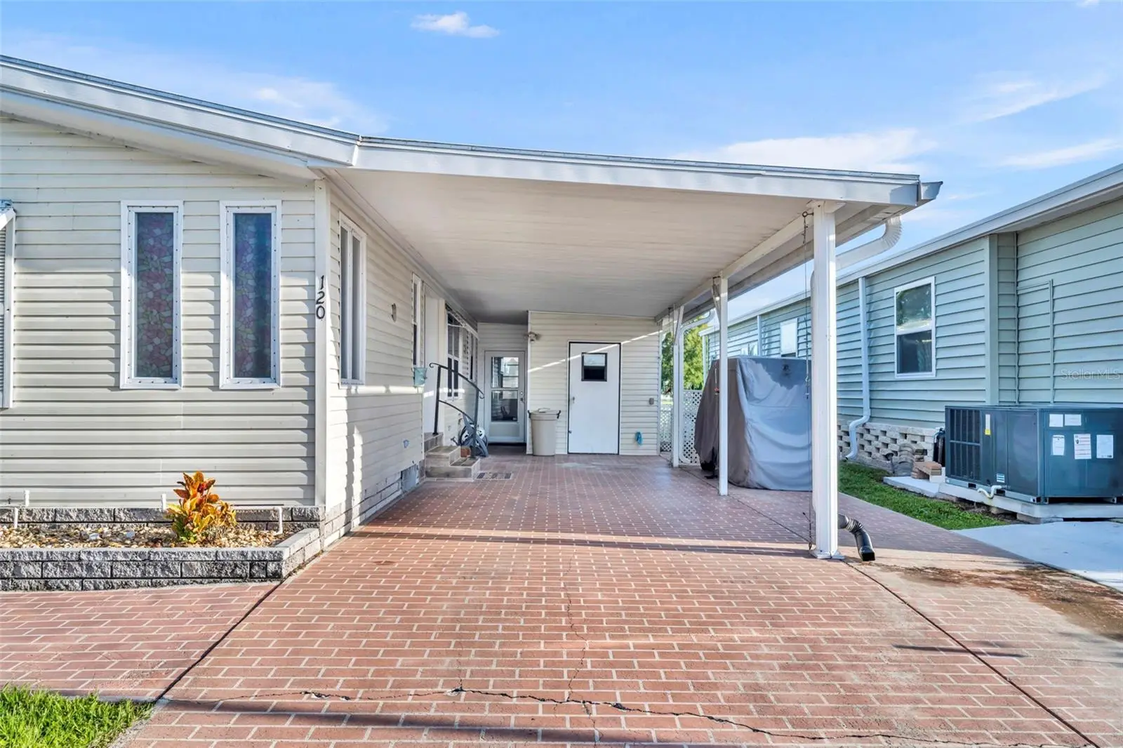 120 Victoria Drive, FL