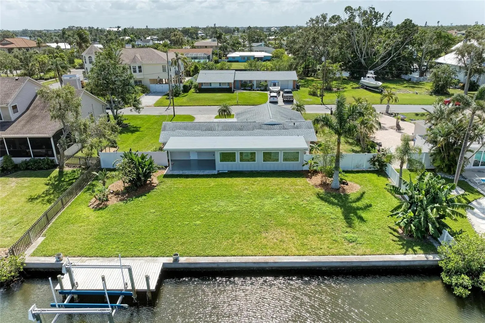 4412 Dolphin Lane, FL
