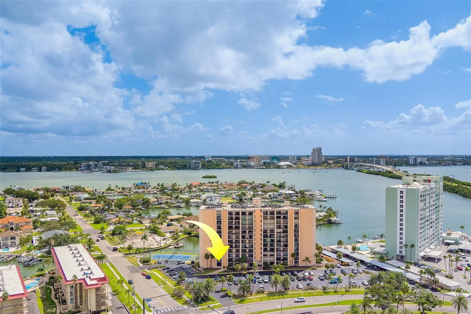 51 Island Way, FL