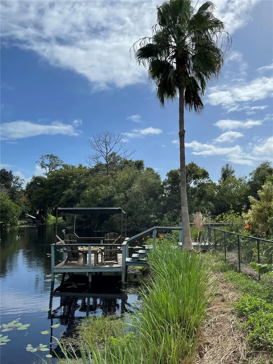 5830 Alligator Lake Shore, FL