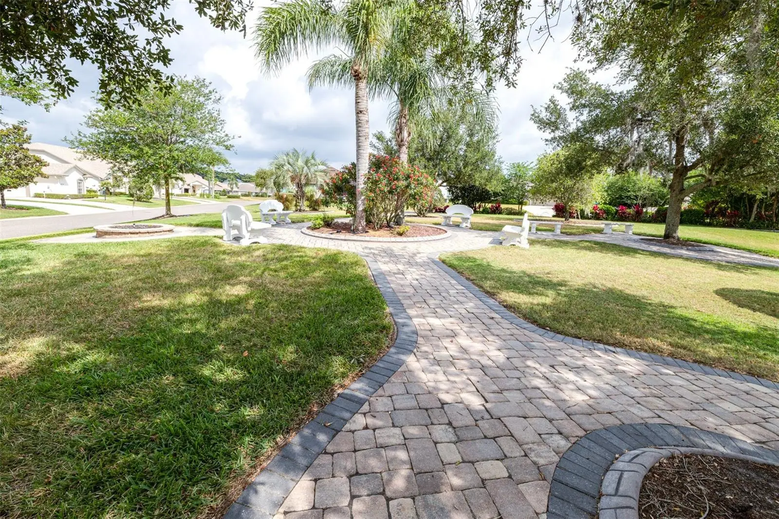 2692 Huntington Hills Dr, FL