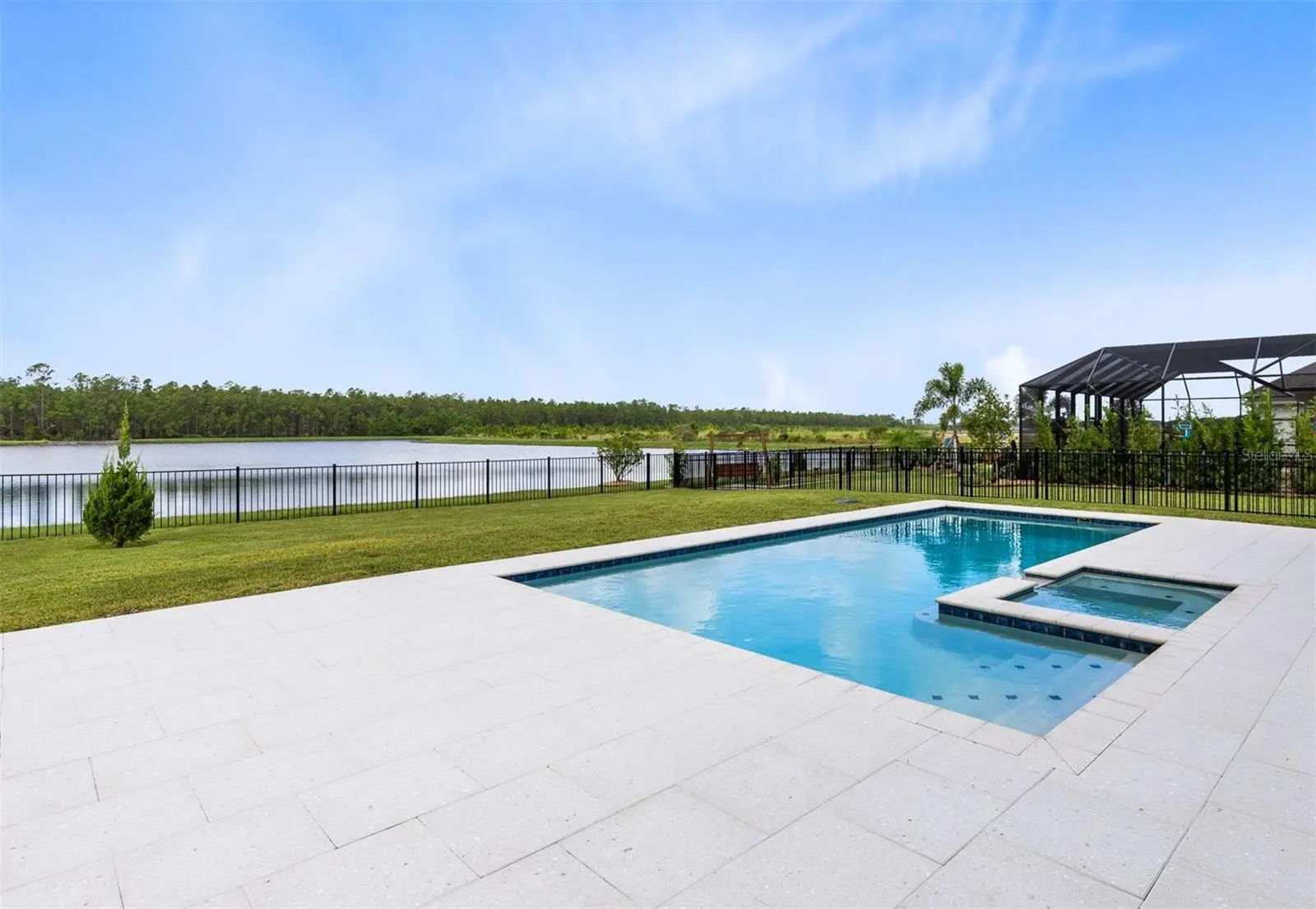 513 Mosaic Boulevard, FL