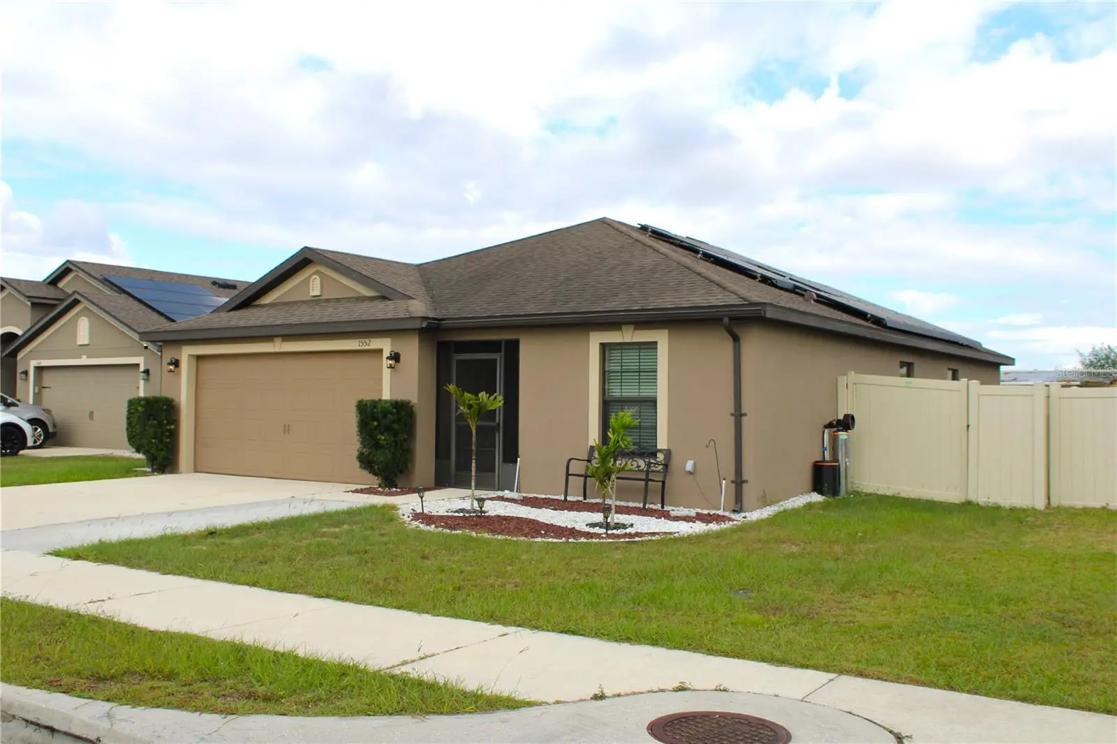 1552 Swan Lake Circle, FL