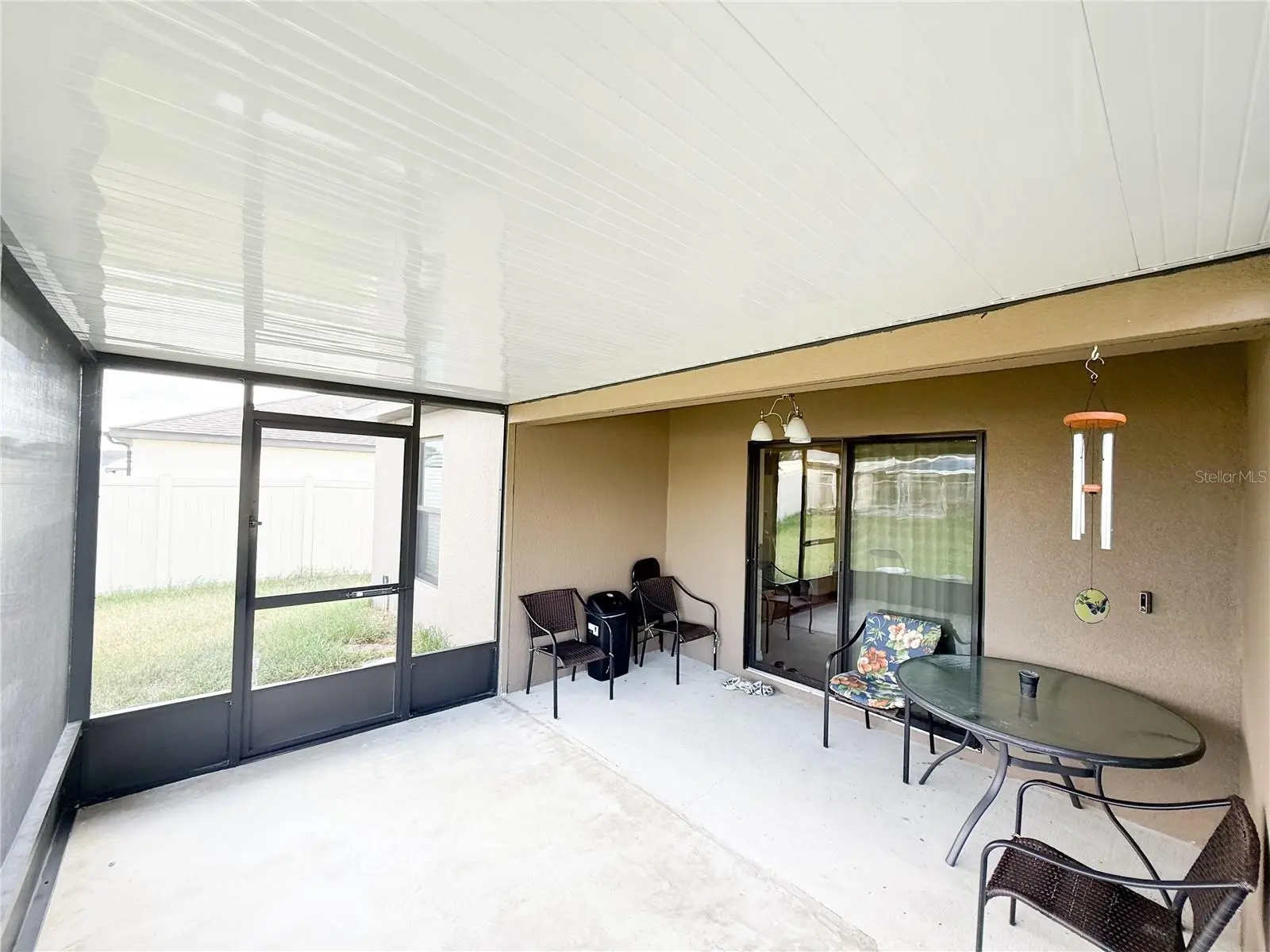 1552 Swan Lake Circle, FL