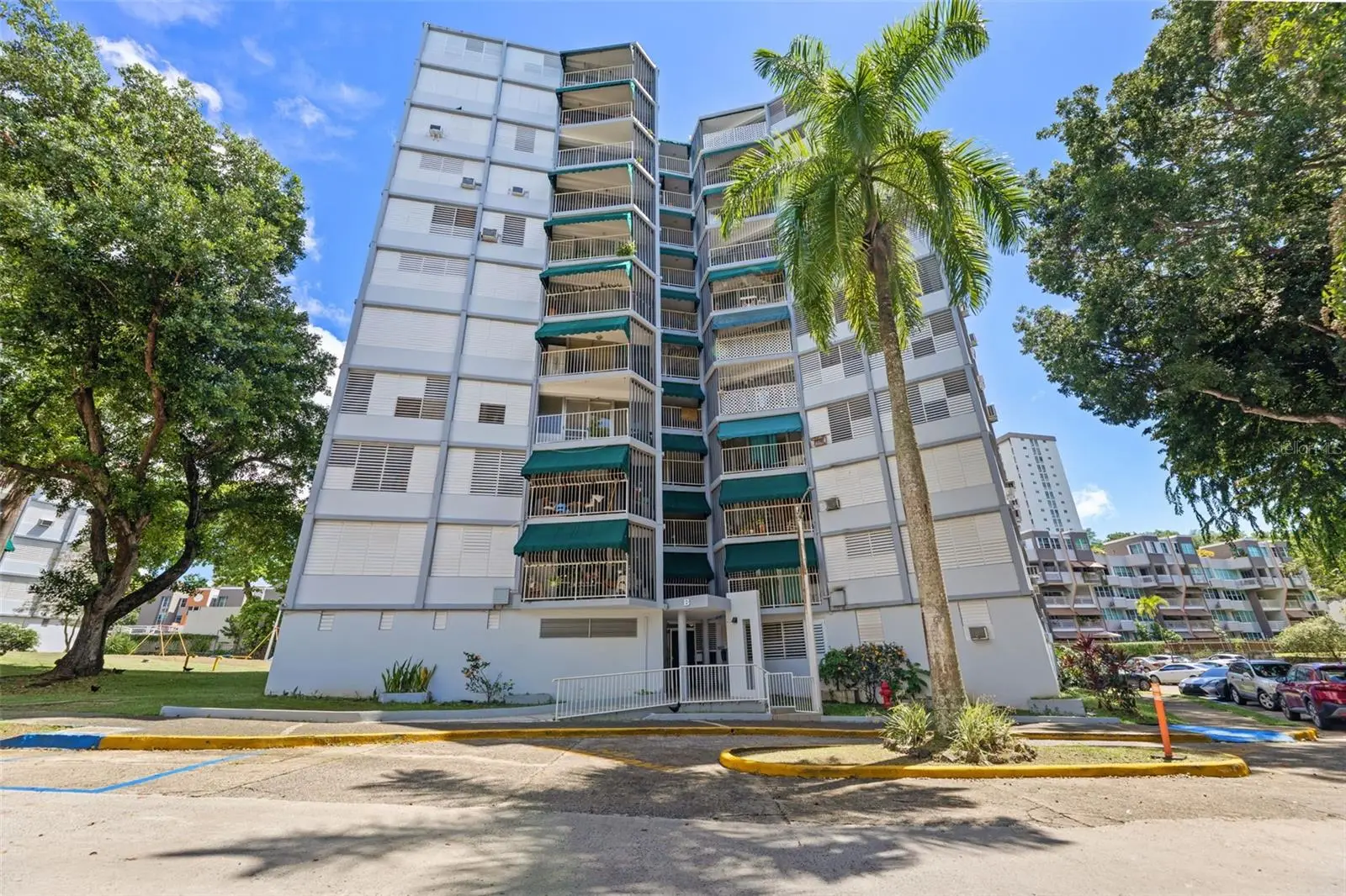 472 Calle De Diego, PR