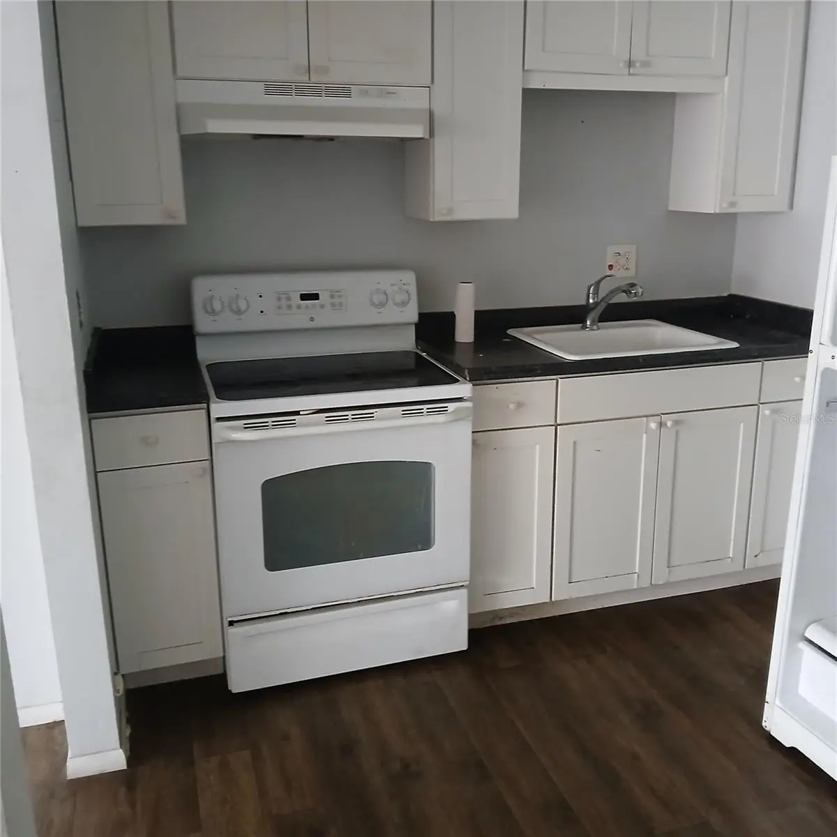 8602 Champlain, FL