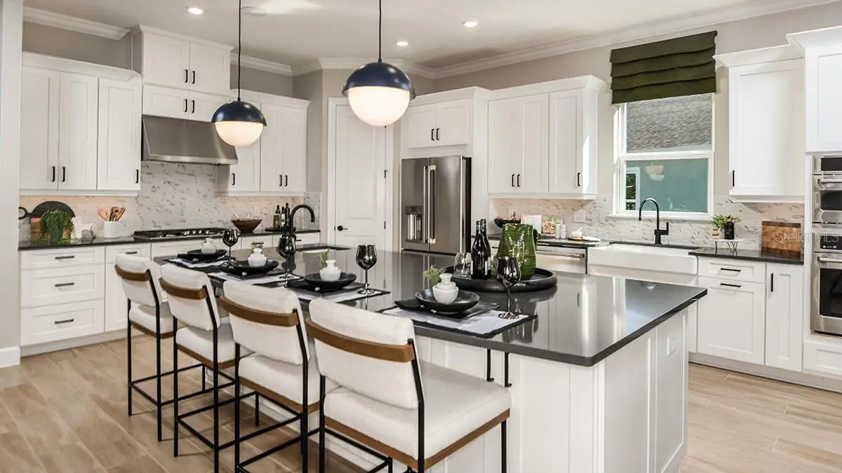 942 Arbor Green Trail, FL