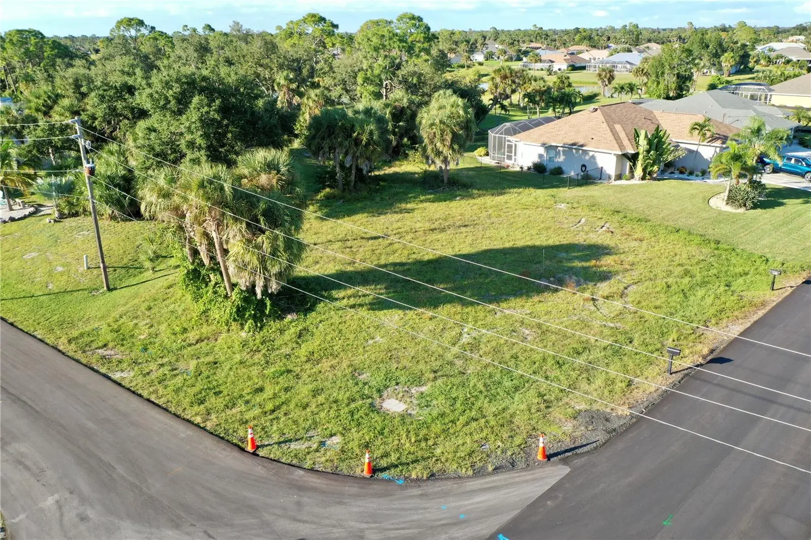 2 Sportsman Way, FL