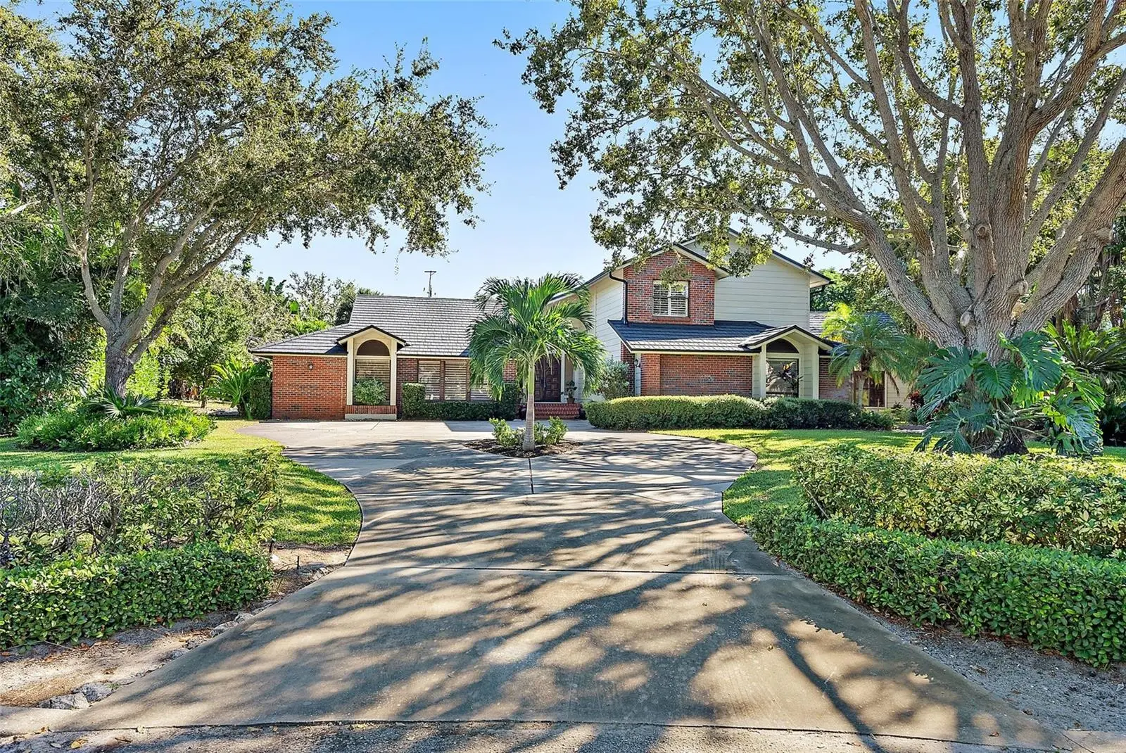 2371 Landings Circle, FL