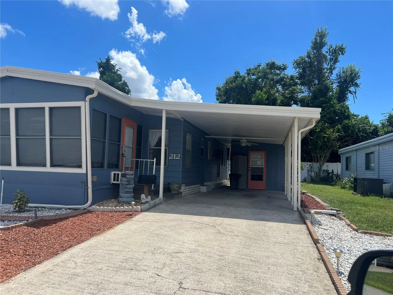 212 Paradise, FL