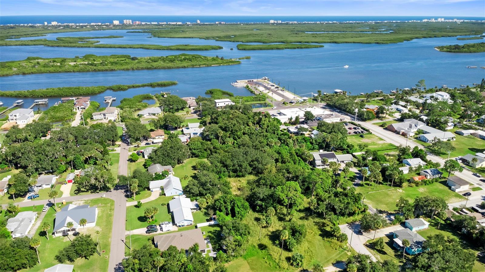 Wilkinson Avenue, FL