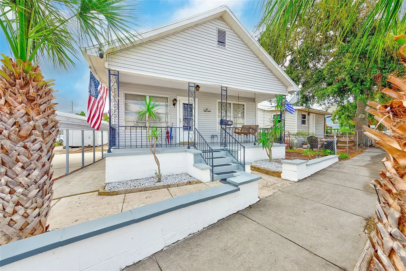 632 Cross Street, FL