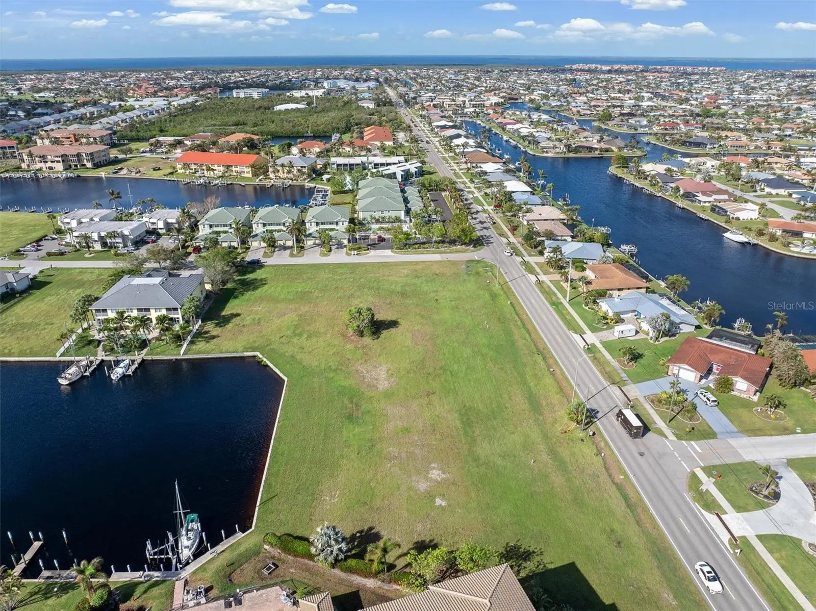 1359 Aqui Esta Drive, FL