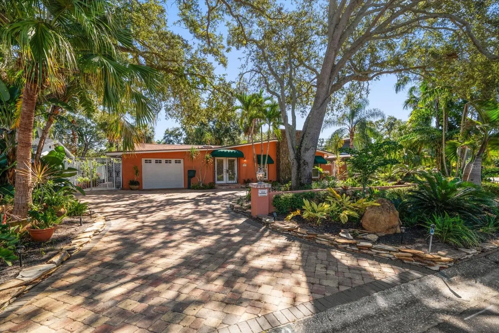 3033 82nd Way, FL