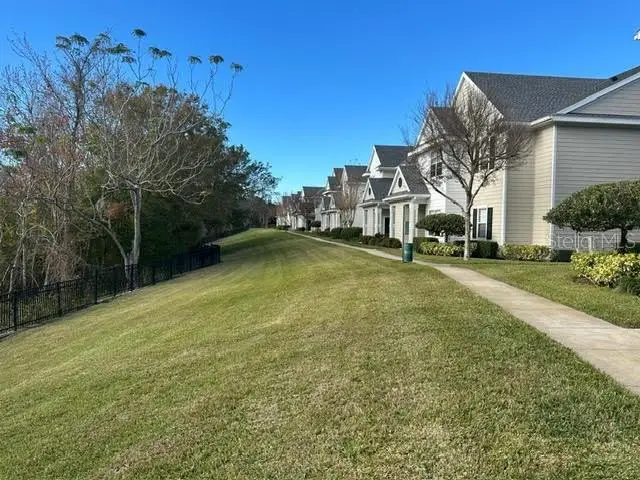 330 Southern Pecan Circle, FL