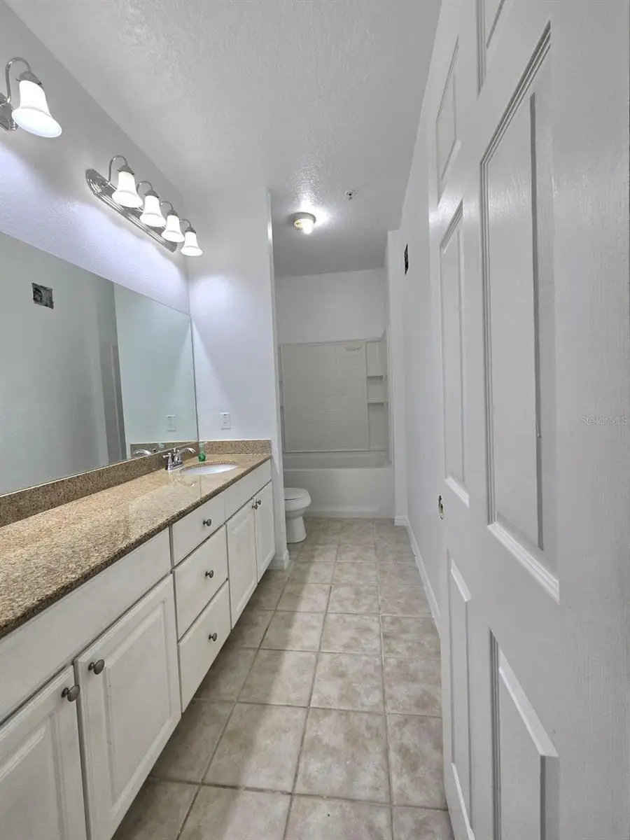 330 Southern Pecan Circle, FL