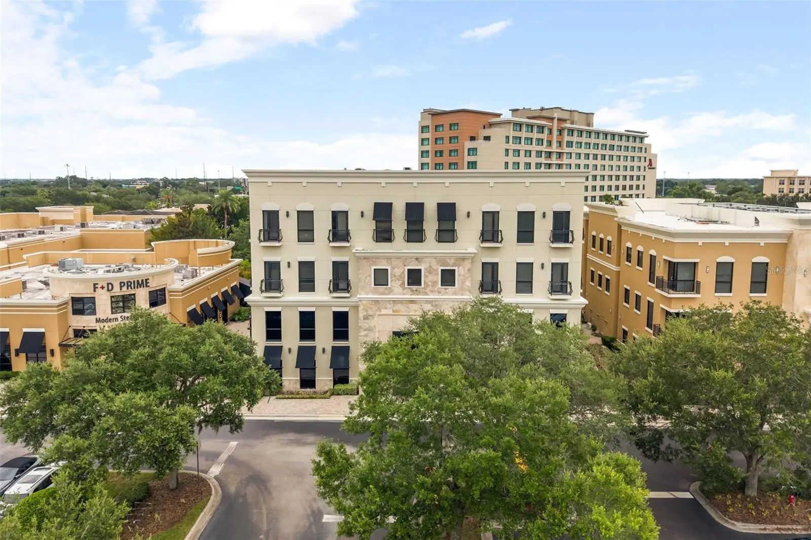 1525 International Parkway, FL