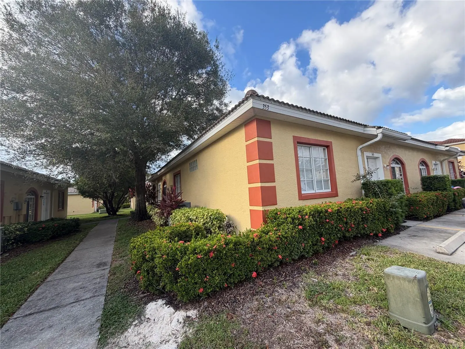 353 Port Pleasant Drive, FL