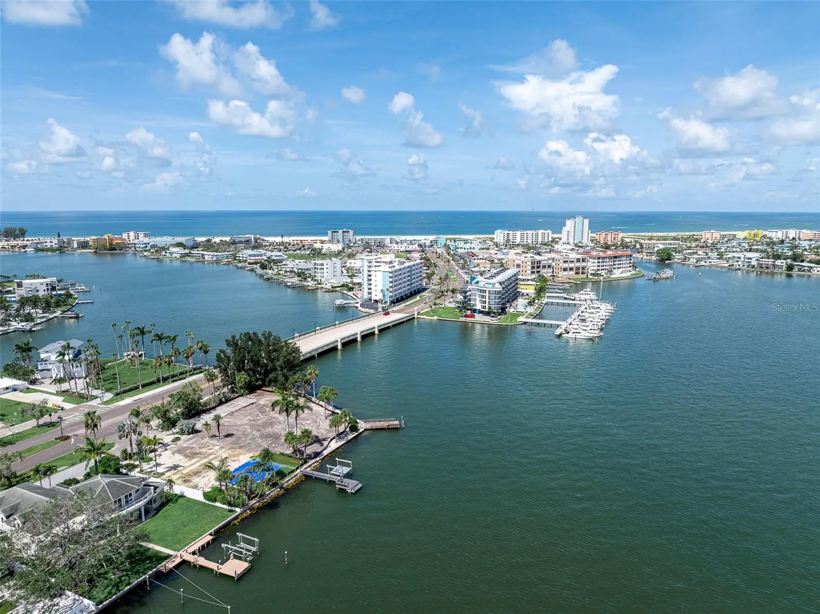 2 Paradise Lane, FL