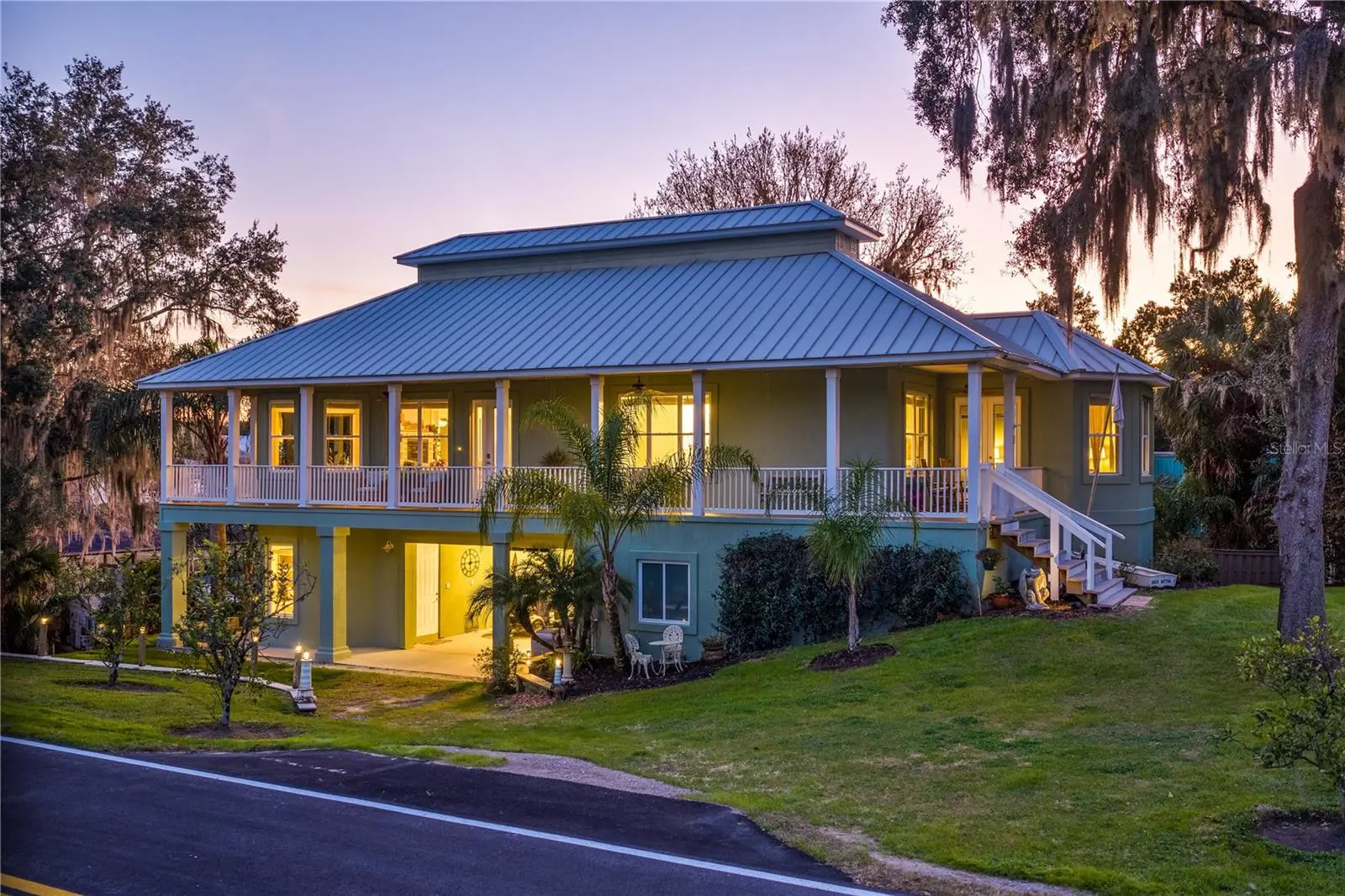 301 Saratoga Drive, FL