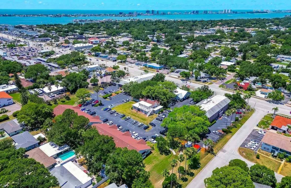 2401 Bay Drive, FL