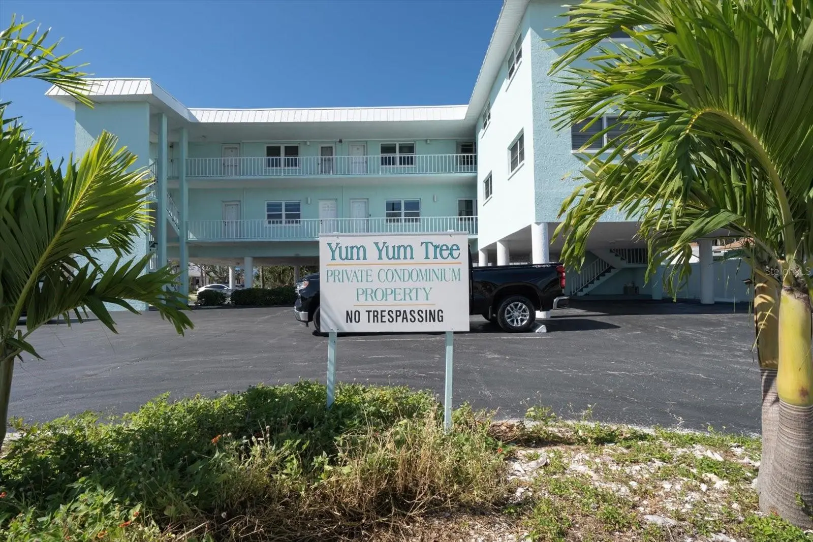 8200 Bayshore Drive, FL