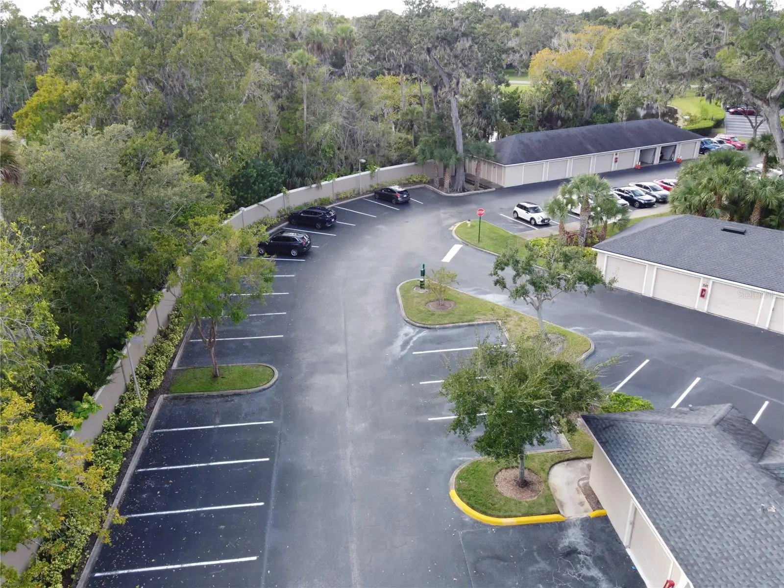 940 Village Trail, FL