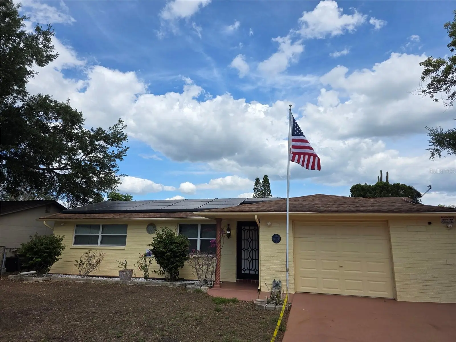 4832 Elmwood Street, FL
